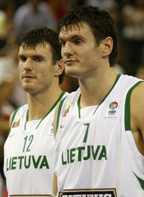 Ksistof Lavrinovic & Darjus Lavrinovic